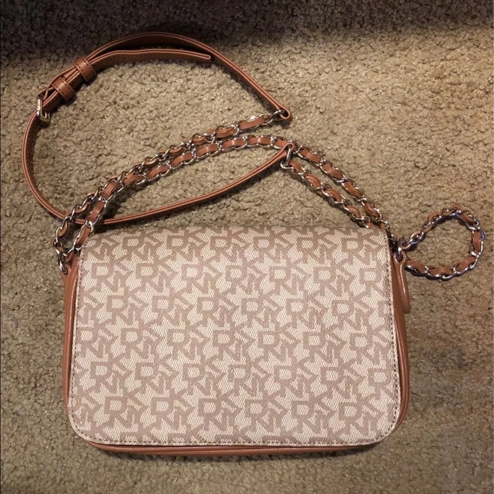 DKNY Bryant Logo Leather Crossbody